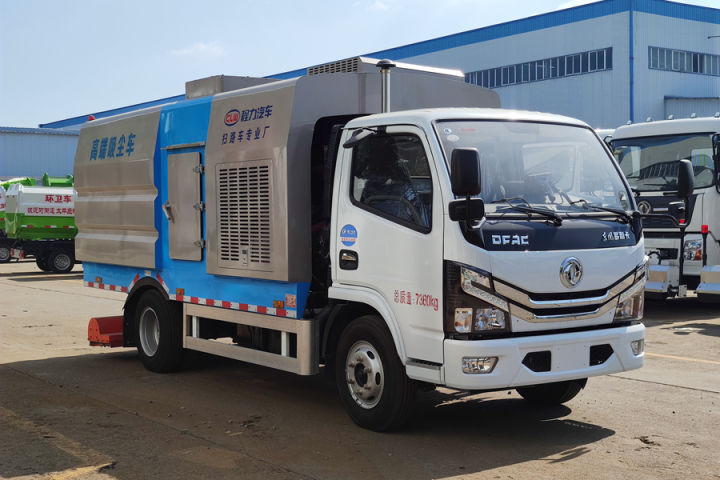 東風8立方吸塵車-吸塵車生產(chǎn)廠家-程力道路吸塵車生產(chǎn)廠家